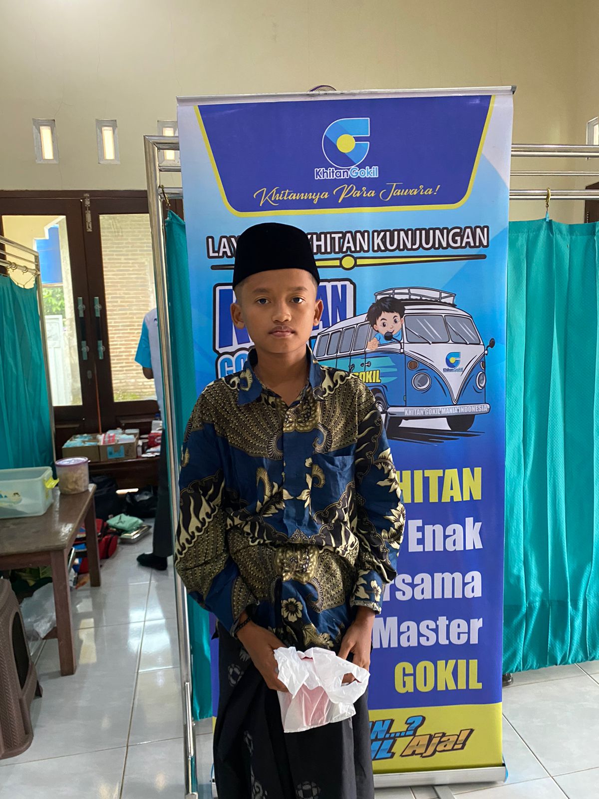 KHITAN GOKIL MASSAL