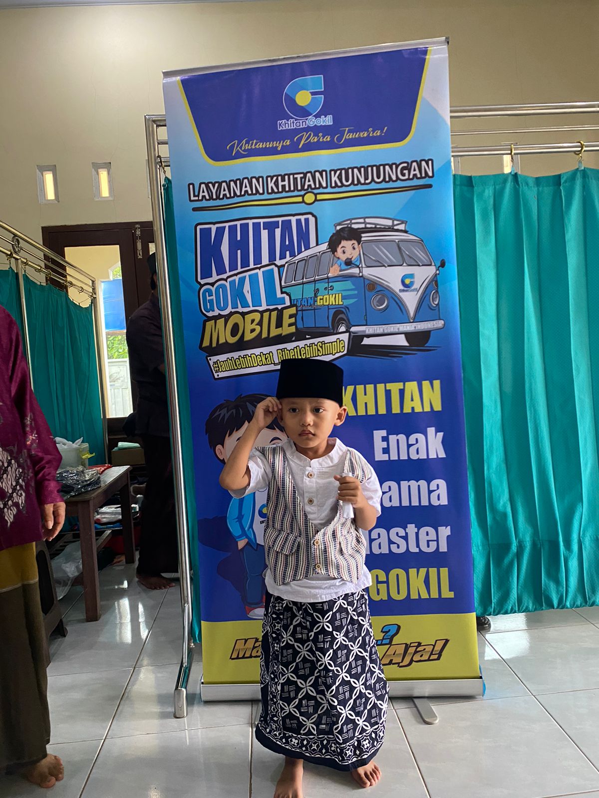 KHITAN GOKIL MASSAL